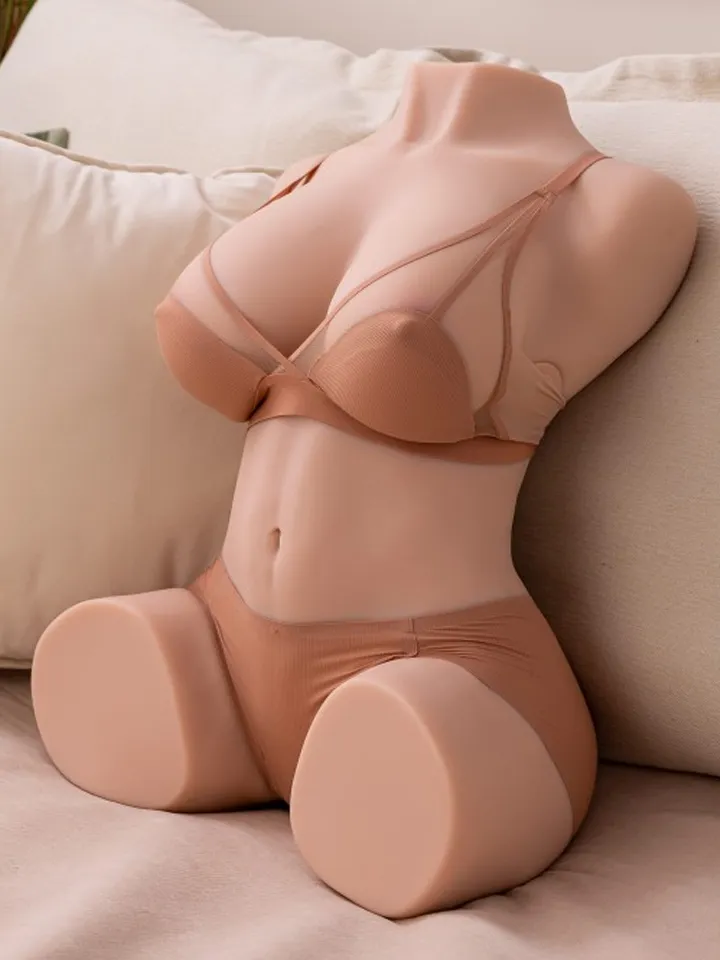 Dania Vibrating Sex Doll 19,5 kg - Seksa lelle 1 [full]