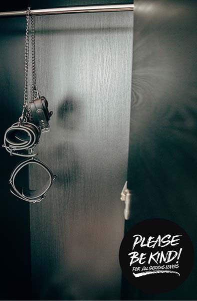 Dark Desire Collar With Ankle Cuffs - BDSM apkakles un kāju dzelži 2