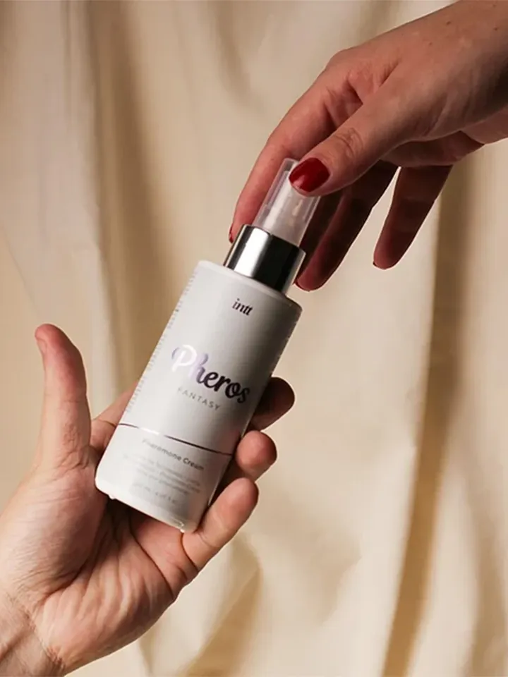 Intt Pheros Fantasy Pheromones Cream 120 ml - Stimulējošs uztura bagātinātājs sievietēm 2 [full]