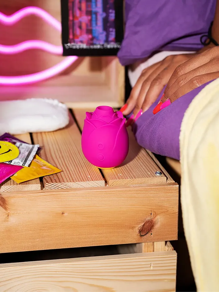 Romp Rose Pleasure Air Stimulator - Gaisa spiediena vibrators 5 [full]
